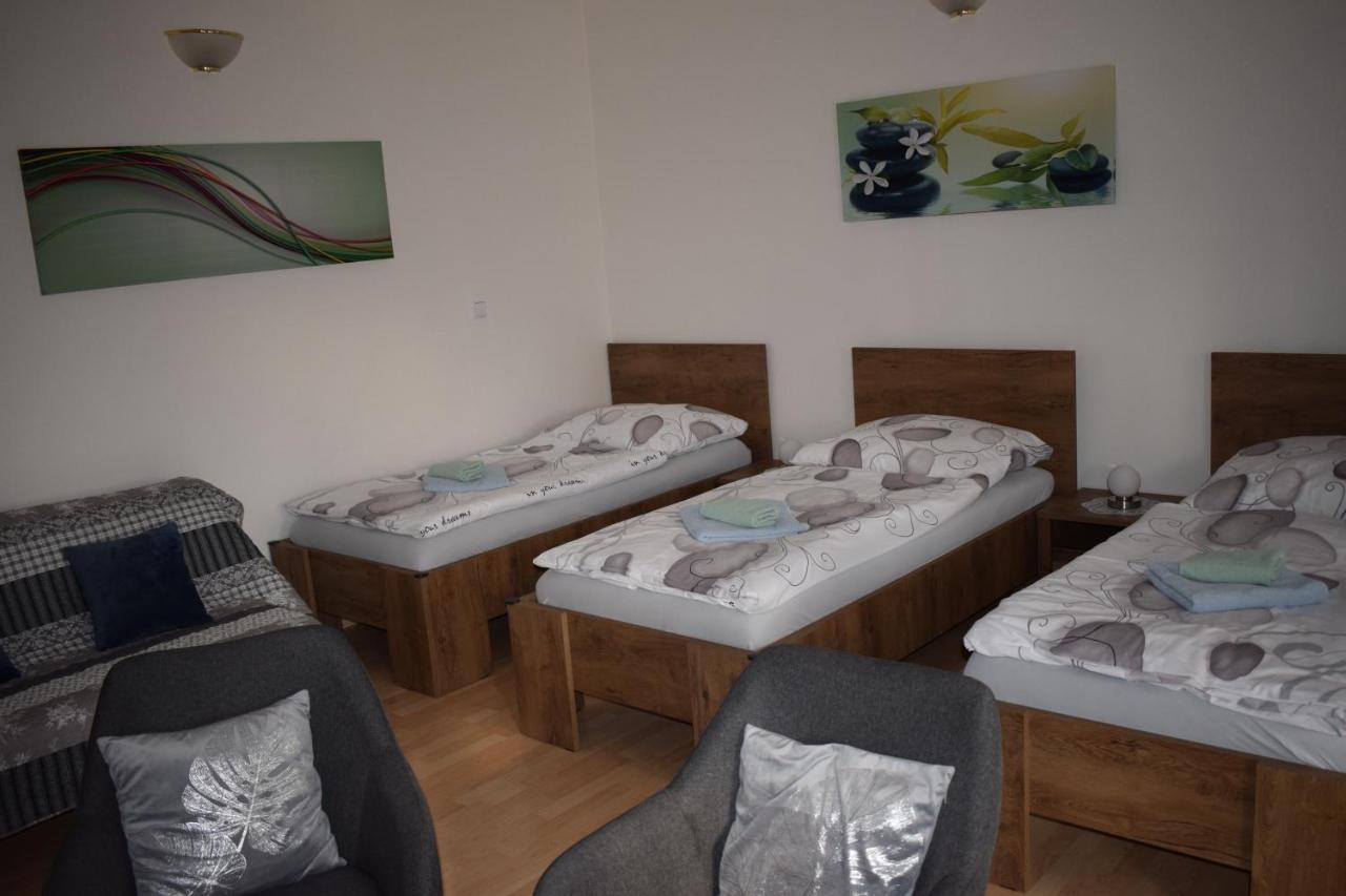 Bile Domky Daire Lednice Dış mekan fotoğraf