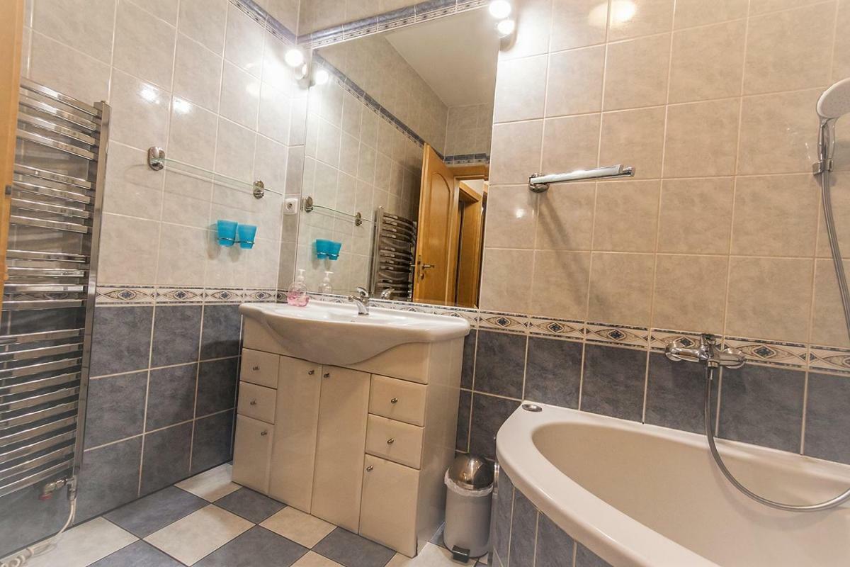 Bile Domky Daire Lednice Dış mekan fotoğraf
