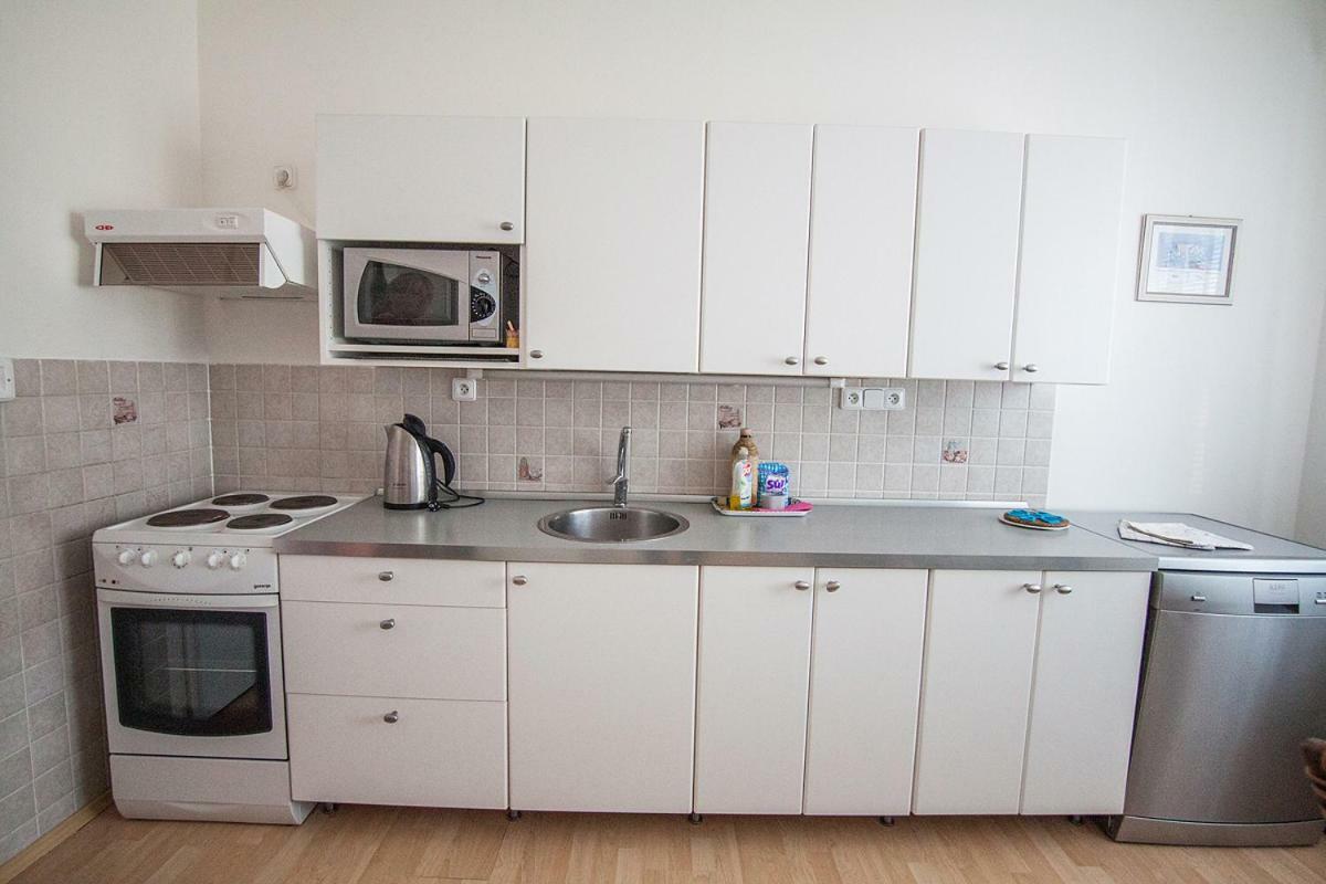 Bile Domky Daire Lednice Dış mekan fotoğraf